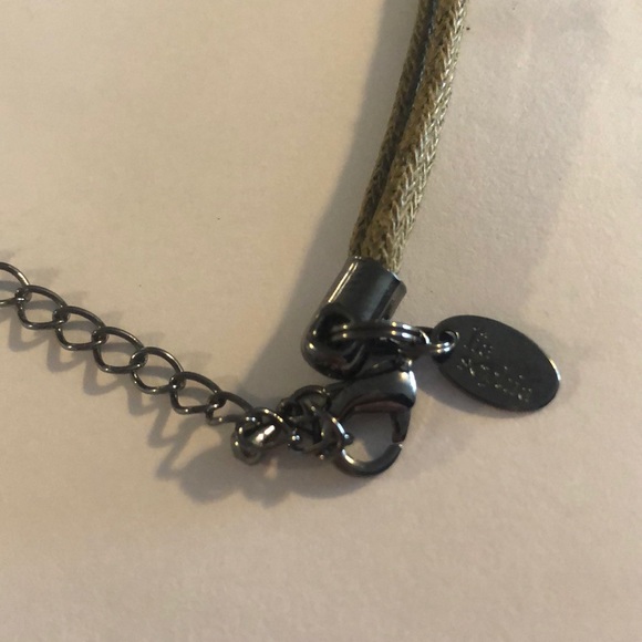 Lia Sophia necklace - Picture 2 of 3